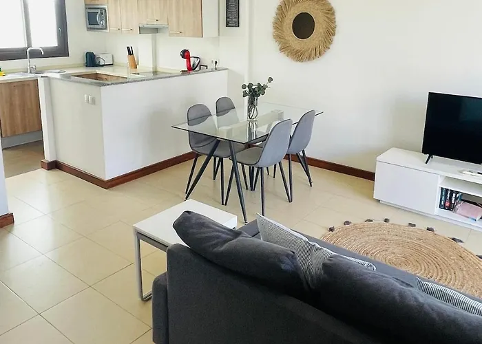 Serena Luxe Retreat In דירה פוארטו קאלרו